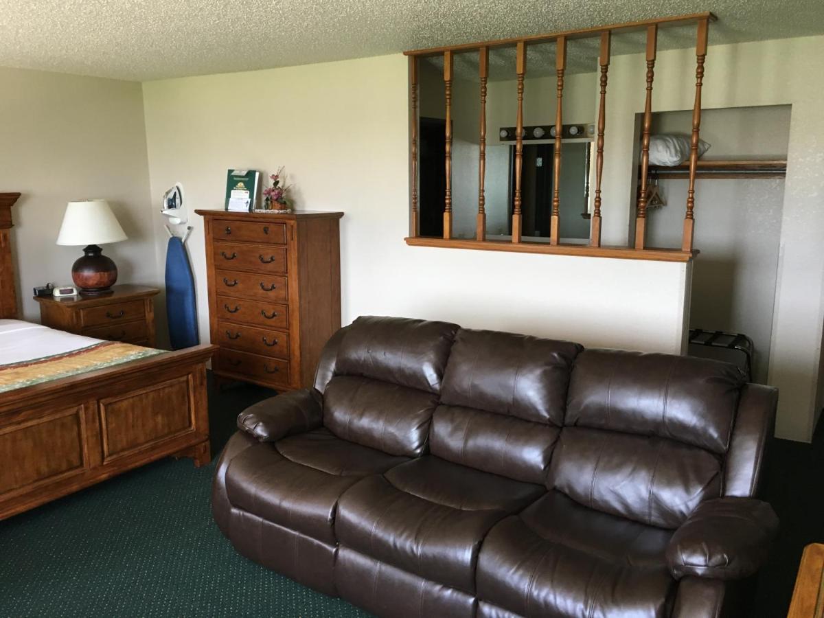 Cassville Four Seasons Inn & Suites المظهر الخارجي الصورة