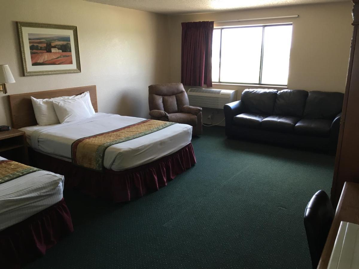 Cassville Four Seasons Inn & Suites المظهر الخارجي الصورة